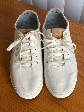 OluKai Ki’ihele Li Sneakers Off White Women’s Size 8.5